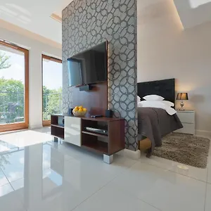 Athome Apartment