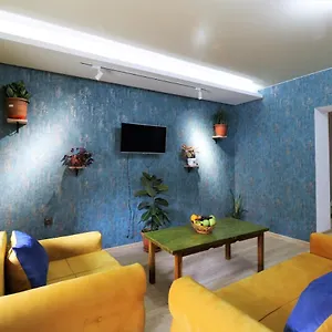 avlapart-apartment.alltbilisihotels.com/