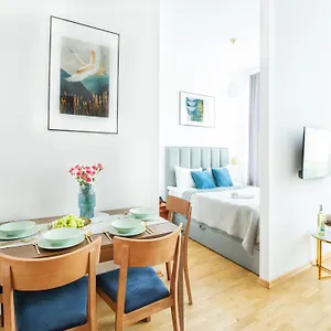  Appartamento Unique Style Old Town - 25 Min From The Airport - By Homelike