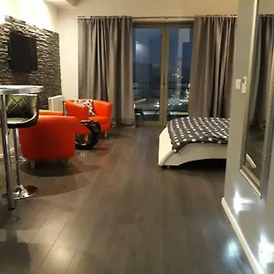 apartament-onyx.poznan-hotels.com/